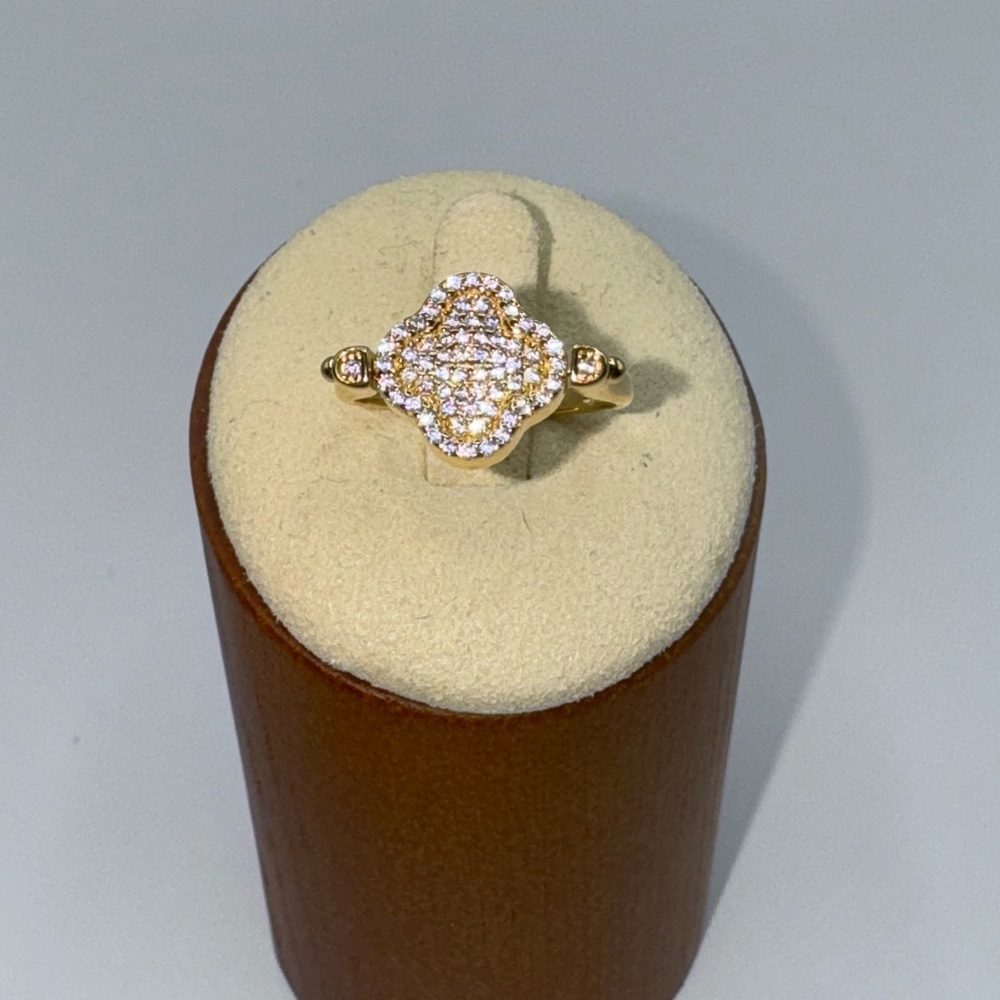 18k Clover Spinner Ring - Picture 4 of 10